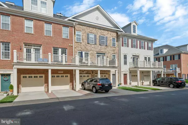 41941 BLUE FLAG TER, Aldie, VA 20105