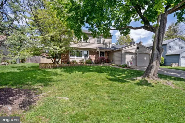 5 GATELY CT, Cherry Hill, NJ 08002