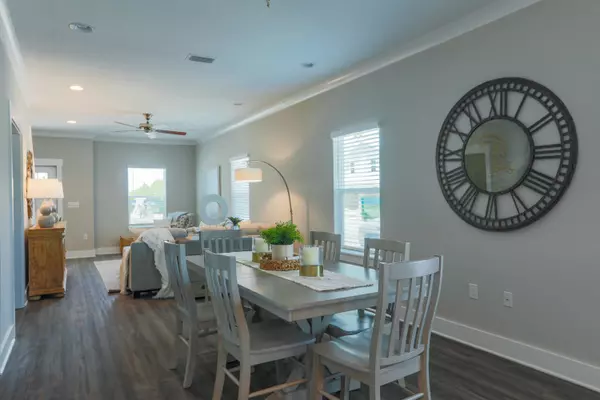 160 Date Palm Lane, Freeport, FL 32439