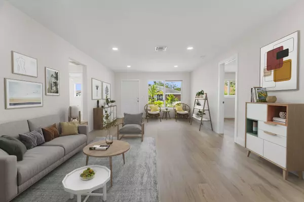 1903 Antigua RD, Lake Clarke Shores, FL 33406