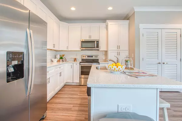 160 Date Palm Lane, Freeport, FL 32439