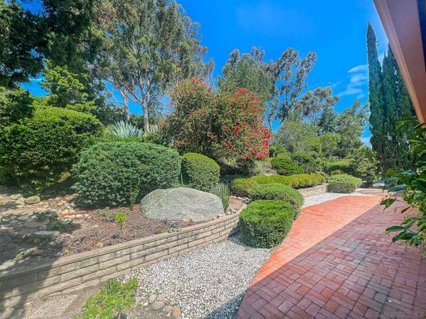 16164 Mesto Dr, San Diego, CA 92128