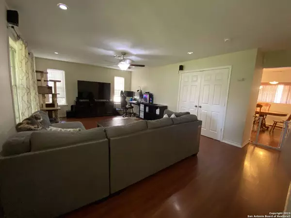 5606 Southwick St, San Antonio, TX 78228