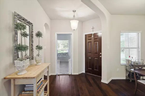 7008 Cloudcroft Lane, Fort Worth, TX 76131