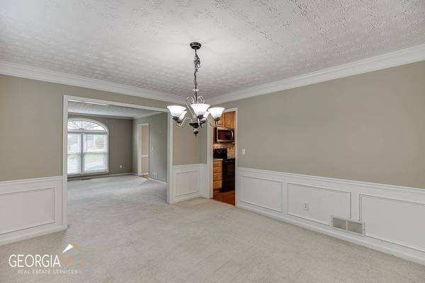 445 Meadowfield CT, Lawrenceville, GA 30043