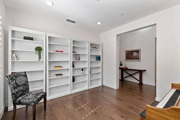 4486 Blackbird DR, Folsom, CA 95630