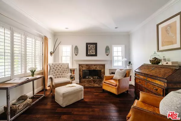 4232 Rhodes Ave, Studio City, CA 91604