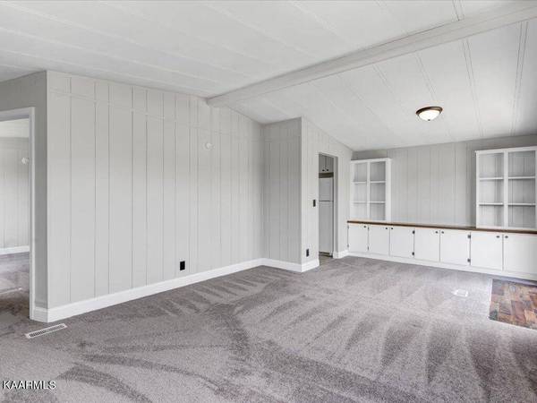 7398 Asheville Hwy, Greeneville, TN 37743