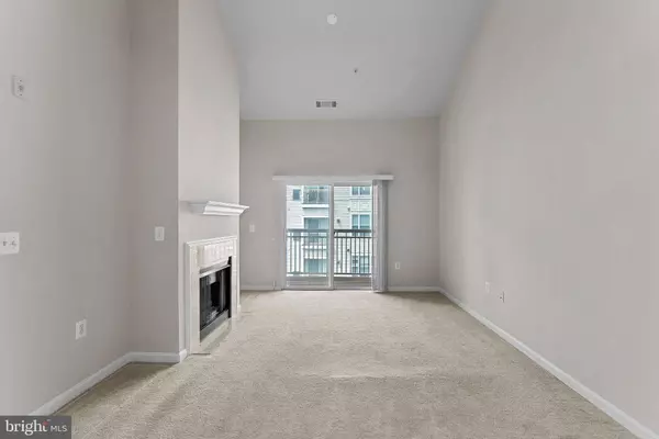 9480 VIRGINIA CENTER BLVD #438, Vienna, VA 22181