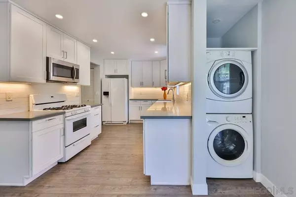 330 Brookes Ave, San Diego, CA 92103