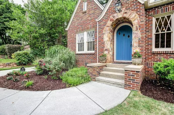 1138 Zimmer DR NE, Atlanta, GA 30306