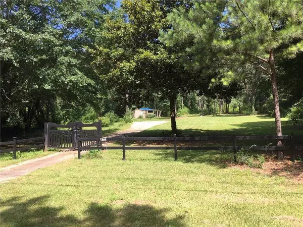 872 Panola RD, Ellenwood, GA 30294