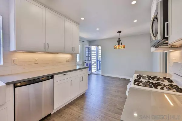 330 Brookes Ave, San Diego, CA 92103