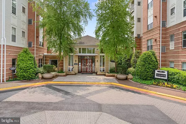 9480 VIRGINIA CENTER BLVD #438, Vienna, VA 22181