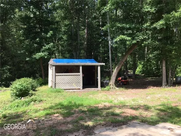 872 Panola RD, Ellenwood, GA 30294