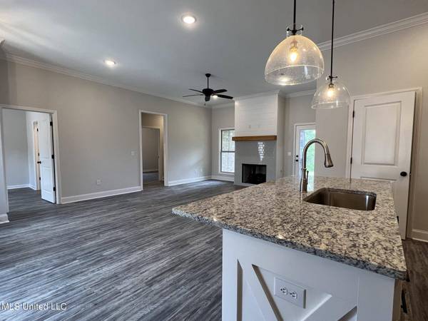 131 Serenity Lane, Pearl, MS 39208