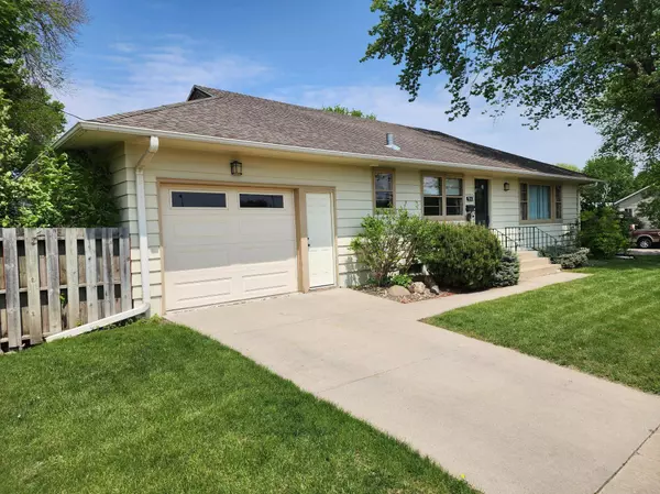 1403 14th ST NW, Rochester, MN 55901