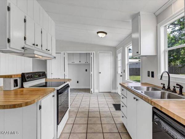 7398 Asheville Hwy, Greeneville, TN 37743