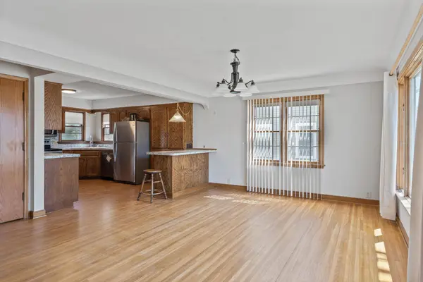 20670 Holyoke AVE, Lakeville, MN 55044