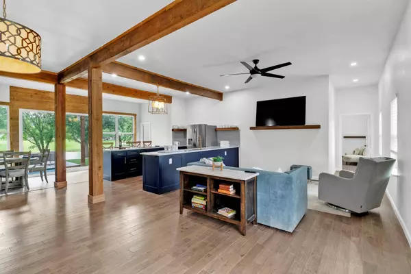 107 Slaughter Ranch Road, Trinidad, TX 75163