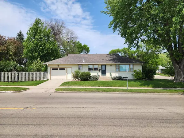 1403 14th ST NW, Rochester, MN 55901