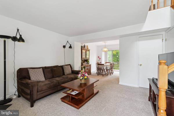 43 OLD MILL LN, Southampton, PA 18966