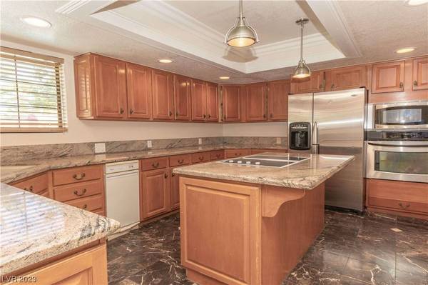 5686 W Agate Avenue, Las Vegas, NV 89139