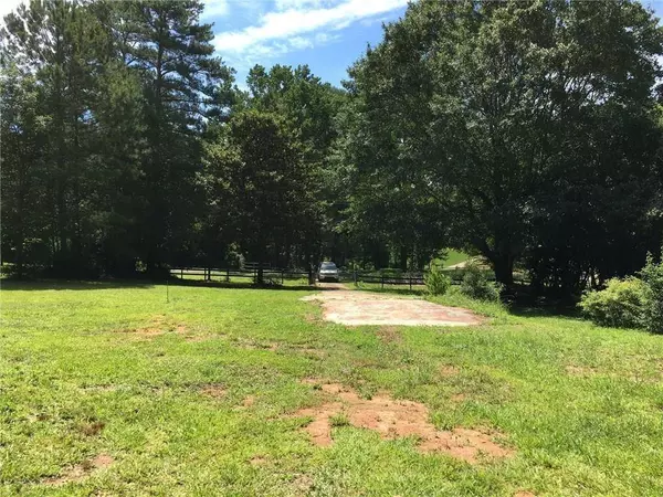 872 Panola RD, Ellenwood, GA 30294