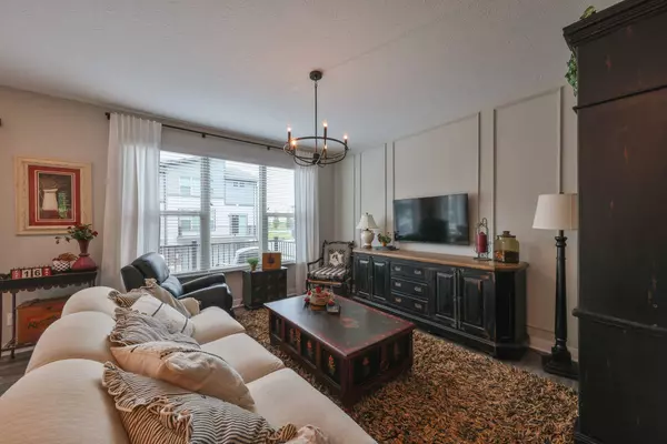 13354 Saxony BLVD W, Fishers, IN 46037