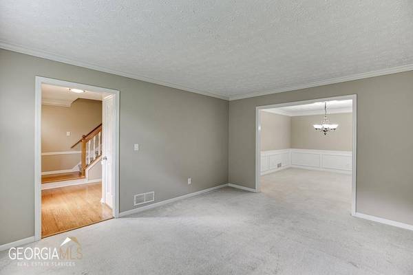 445 Meadowfield CT, Lawrenceville, GA 30043