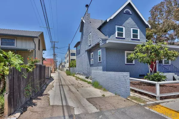 330 Brookes Ave, San Diego, CA 92103