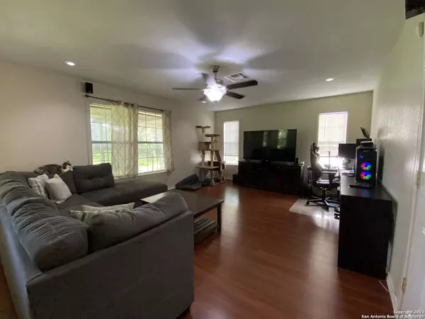 5606 Southwick St, San Antonio, TX 78228