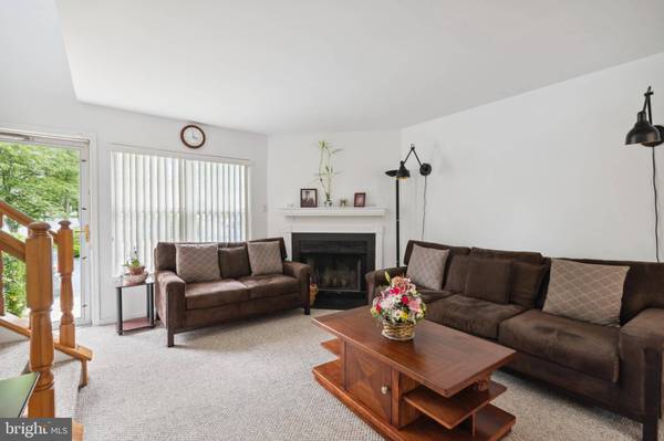 43 OLD MILL LN, Southampton, PA 18966