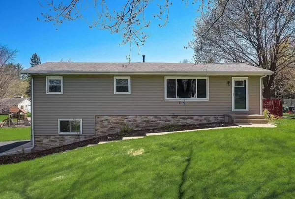 2707 Westchester Cir, Dunkirk, WI 53589