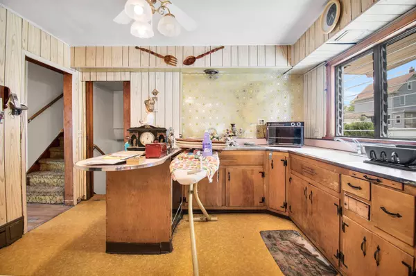 266 NEW ST, Lyndhurst, NJ 07071