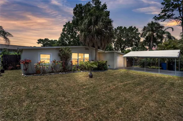 4904 HALIFAX DR, Tampa, FL 33615