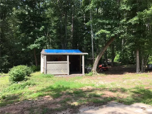 872 Panola RD, Ellenwood, GA 30294