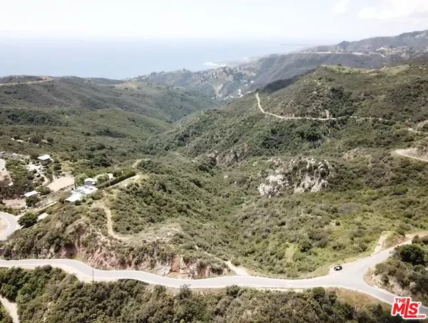 2825 Tuna Canyon Rd, Malibu, CA 90290