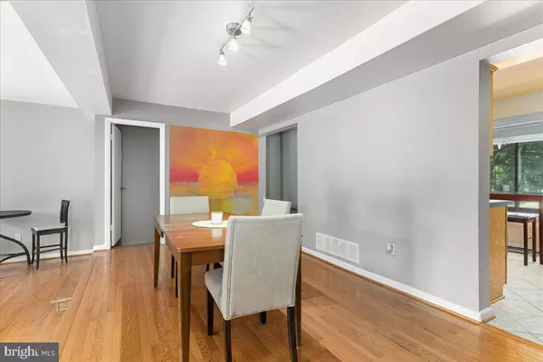 33 BERNADOTTE CT, Parkville, MD 21234