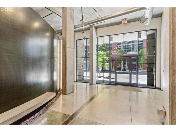 1030 NW 12TH AVE #110, Portland, OR 97209