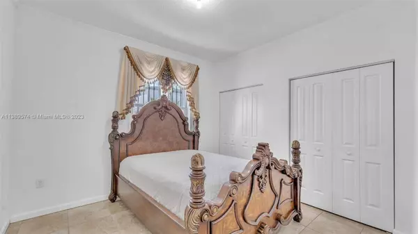 11285 SW 227th St, Miami, FL 33170