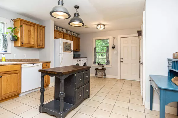 501 N College Street, Lindale, TX 75771