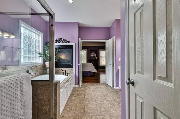 3016 S Granite AVE, Blue Springs, MO 64015