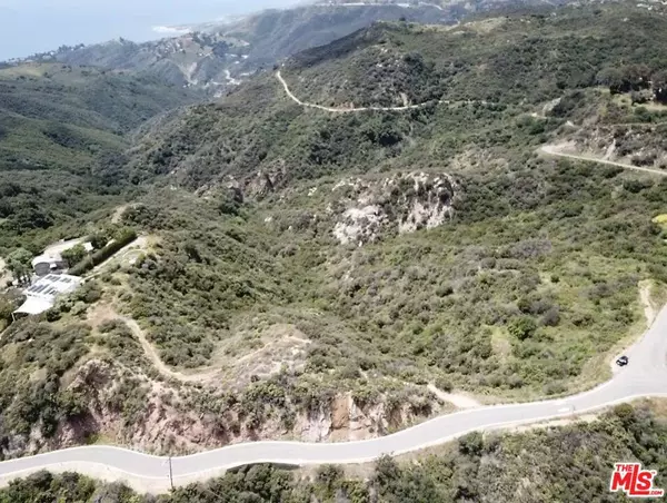 2825 Tuna Canyon Rd, Malibu, CA 90290