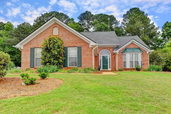 725 Madison TRCE, Lawrenceville, GA 30045