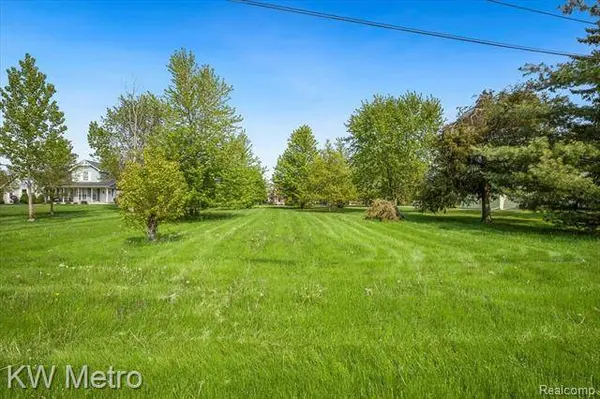 53650 N FOSTER Road, Chesterfield Twp, MI 48051