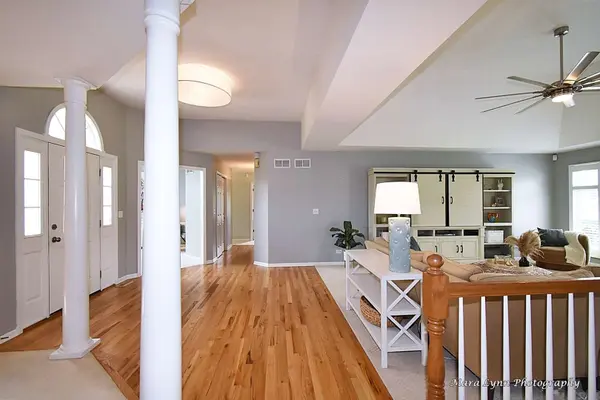 668 Asbury Drive, Aurora, IL 60502