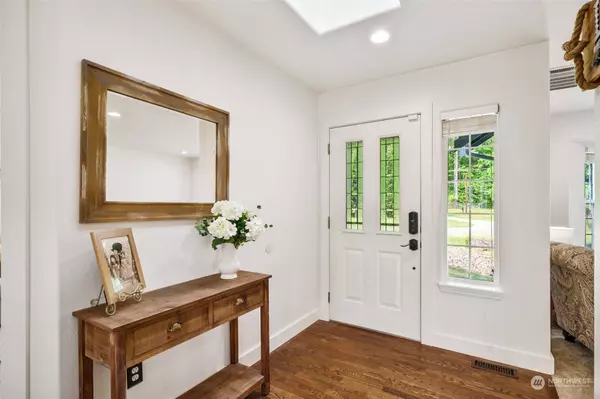 30808 228th AVE SE, Black Diamond, WA 98010