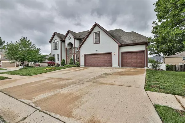 3016 S Granite AVE, Blue Springs, MO 64015