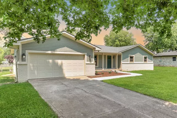 3026 San Jose DR, Greenwood, IN 46143